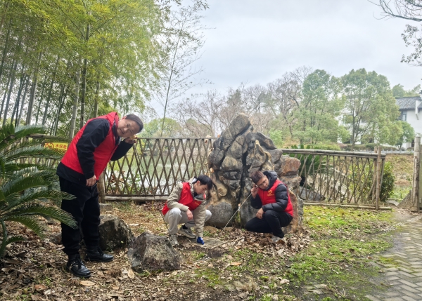 聽(tīng)漏止損送服務(wù)  雷鋒精神永傳承